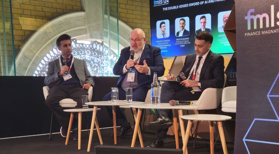 富时 A50 期指连续夜盘收跌 0.02%报 13275.000 点