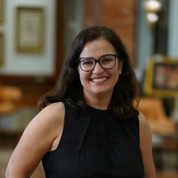 美国财政部拍卖440亿美元七年期国债,得标利率4.194%(1月28日为4.457%),投标倍数2.64(前次为2.64)。