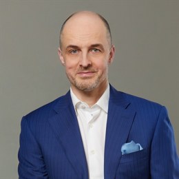美敦力(MDT.US)股价下跌超7%：Q3营收未达预期